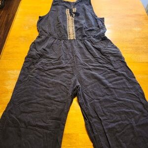Old Navy Stylish Black Jumpsuit with Embroidered Detail Size XL